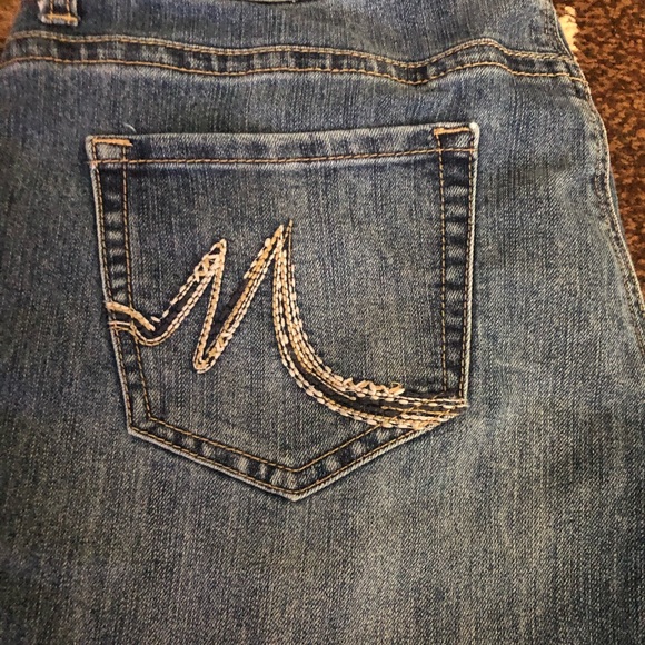 Maurices Jeans - Picture 2 of 4
